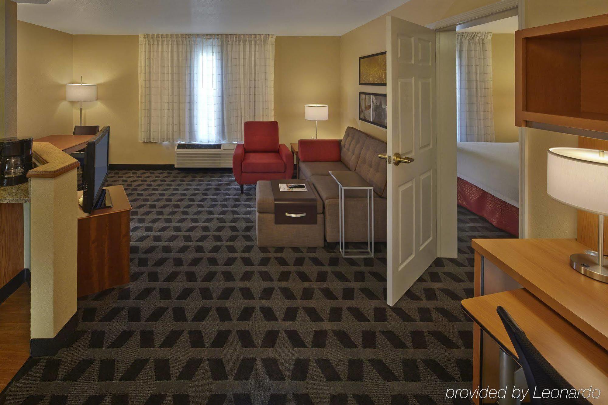 Towneplace Suites By Marriott Orlando East/Ucf Area Exteriör bild