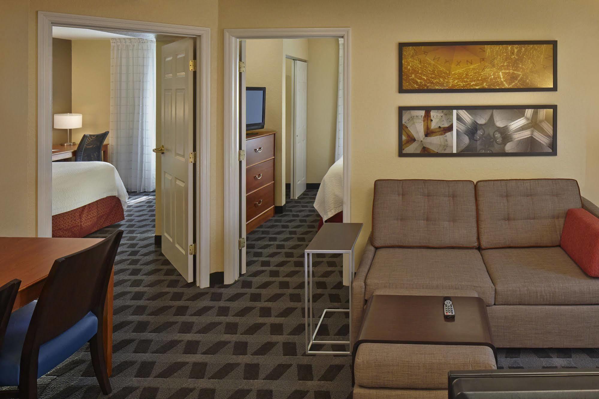 Towneplace Suites By Marriott Orlando East/Ucf Area Exteriör bild